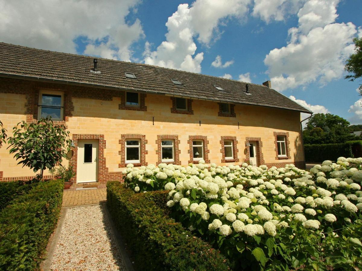 Bright In Gulpen Netherlands With Garden Ferienhaus *